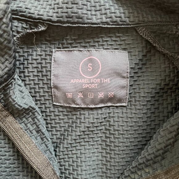 Pittsburgh Marathon QuarterZip - Picture 2 of 3